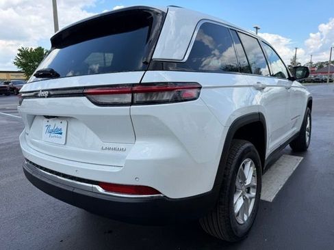New 2026 Jeep Grand Cherokee Laredo image 9