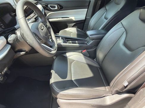 Used 2025 Jeep Compass Limited AWD/4WD image 22