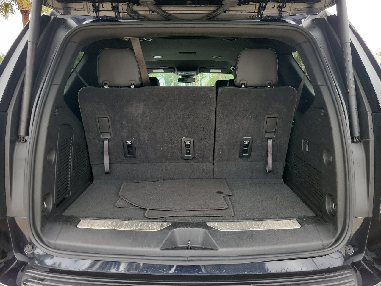 Certified 2025 Chevrolet Tahoe Z71 AWD/4WD image 7