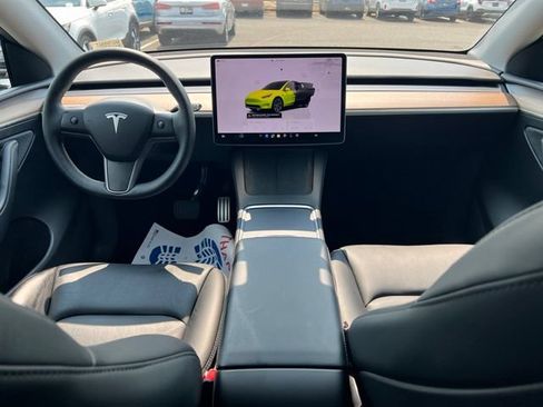Used 2025 Tesla Model Y Long Range AWD/4WD image 10