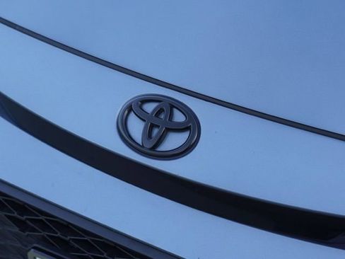 Used 2024 Toyota Corolla SE image 9