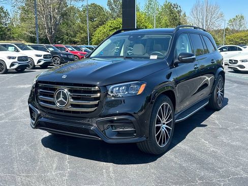 New 2026 Mercedes-Benz GLS 450 4MATIC image 3