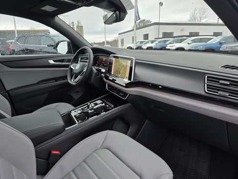 New 2026 Volkswagen Atlas Cross Sport SEL R-Line image 48