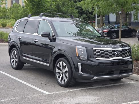 Used 2020 Kia Telluride S AWD/4WD image 2