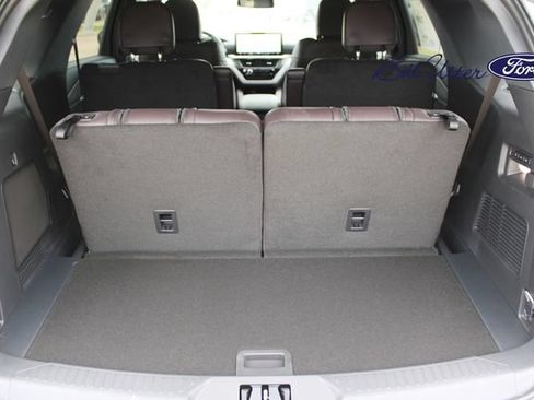 New 2026 Ford Explorer Platinum RWD image 6