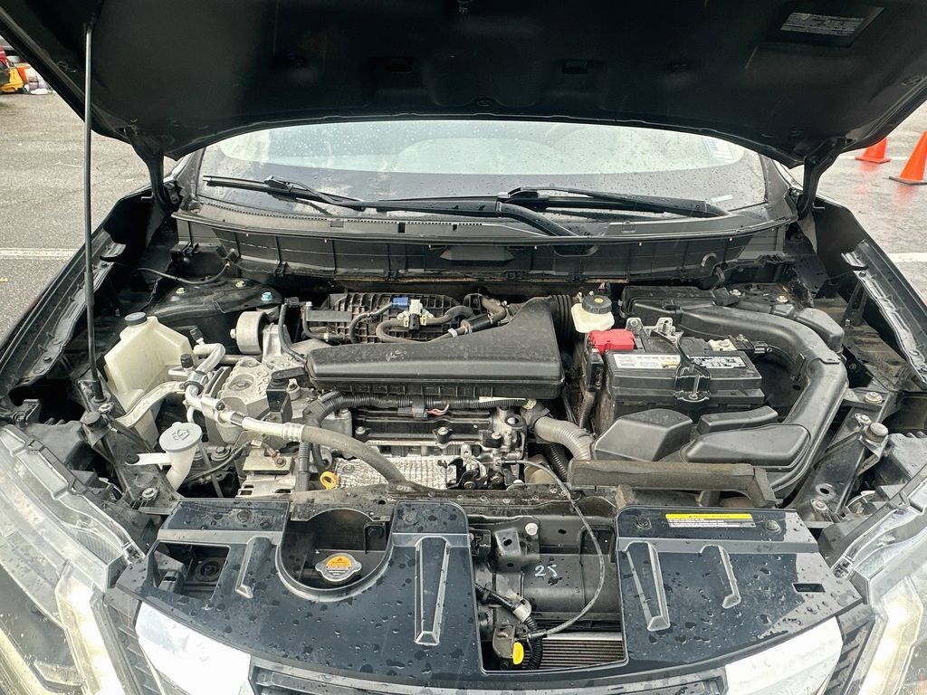 Used 2020 Nissan Rogue S FWD image 25
