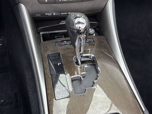 Used 2015 Lexus IS 250C image 36