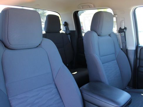 Used 2024 Nissan Frontier S w/ Technology Package AWD/4WD image 19