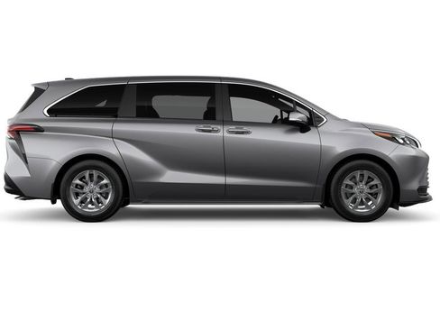 New 2026 Toyota Sienna LE FWD image 12