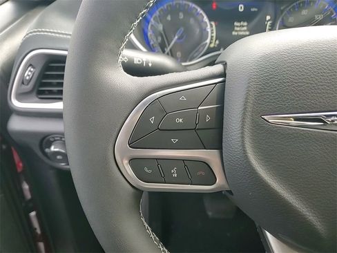 New 2026 Chrysler Pacifica Select image 25