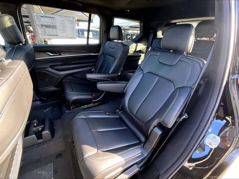 New 2025 Jeep Grand Cherokee L Limited AWD/4WD image 22