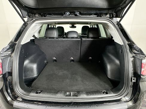 Used 2018 Jeep Compass Latitude w/ Popular Equipment Group image 28