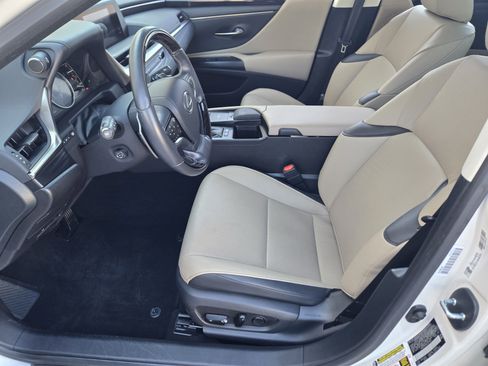 Used 2020 Lexus ES 300h w/ Premium Package image 20