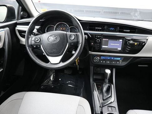 Used 2016 Toyota Corolla LE image 19