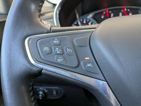 Used 2021 Chevrolet Equinox LT image 22