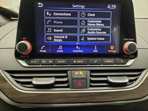 Used 2023 Nissan Altima 2.5 SV image 25