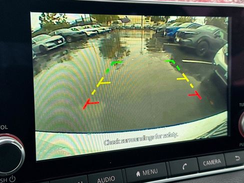 Used 2024 Nissan Sentra SV image 17