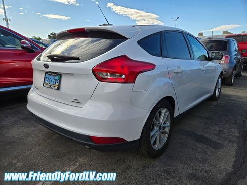 Used 2016 Ford Focus SE image 2