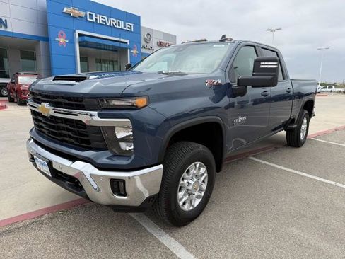New 2026 Chevrolet Silverado 2500 LT w/ Texas Edition AWD/4WD image 5