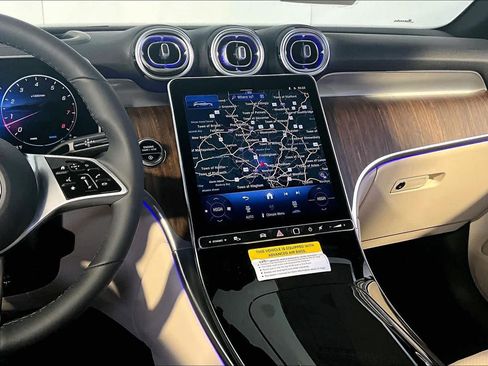 New 2026 Mercedes-Benz GLC 300 4MATIC image 8