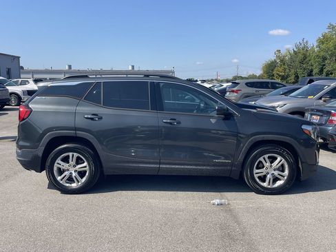 Used 2018 GMC Terrain SLE w/ Driver Convenience Package FWD image 8