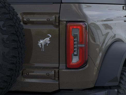 New 2026 Ford Bronco Badlands image 48