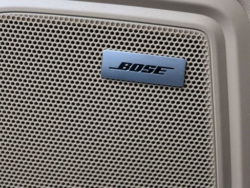 Certified 2024 Porsche Macan image 25