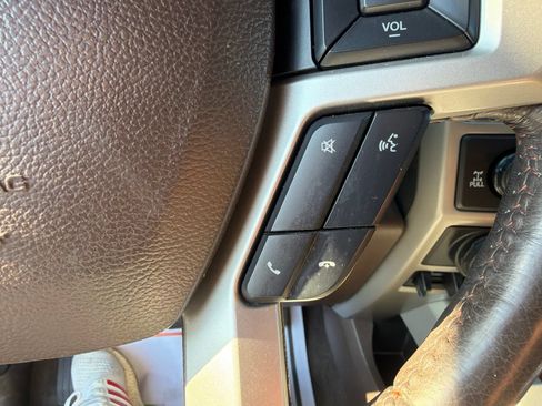 Used 2017 Ford F150 King Ranch w/ Equipment Group 601A Luxury AWD/4WD image 19
