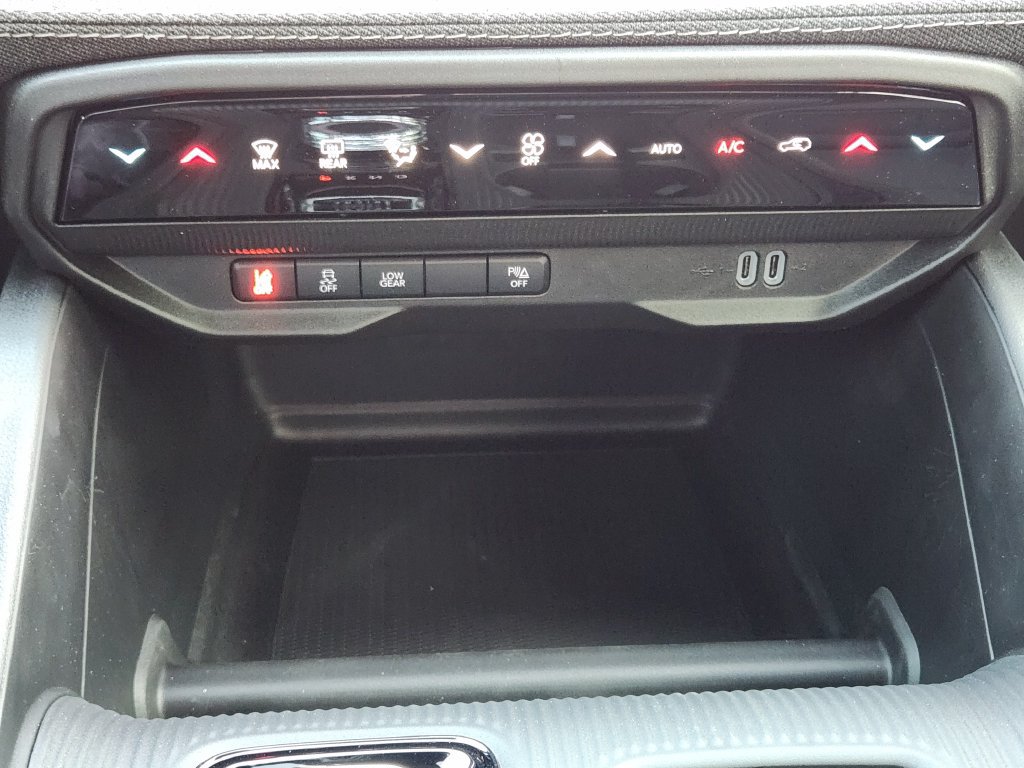 New 2026 Jeep Cherokee AWD/4WD image 14
