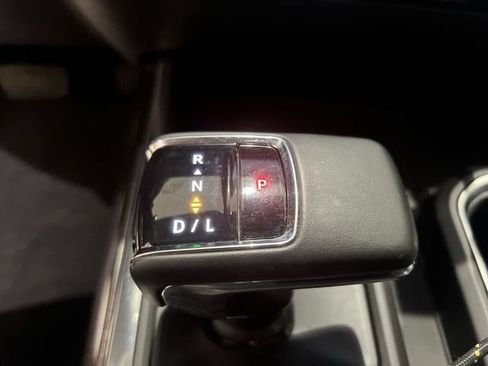 Used 2023 Chevrolet Silverado 1500 RST AWD/4WD image 15