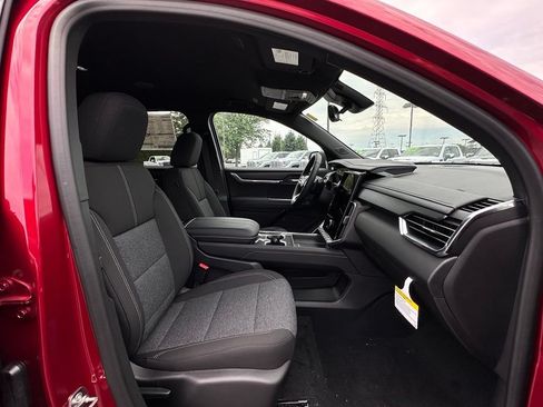 New 2026 GMC Acadia Elevation AWD/4WD image 11