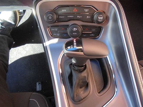 Used 2020 Dodge Challenger SRT Hellcat RWD image 17