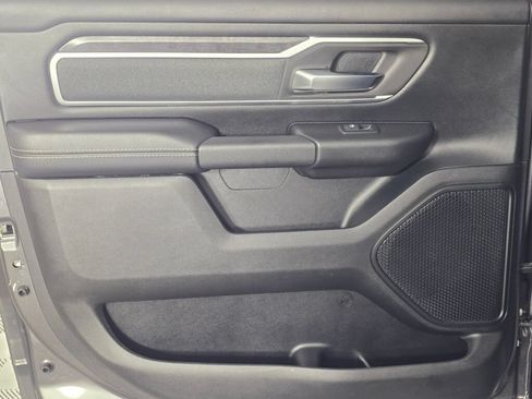 Used 2019 RAM 1500 Big Horn AWD/4WD image 38