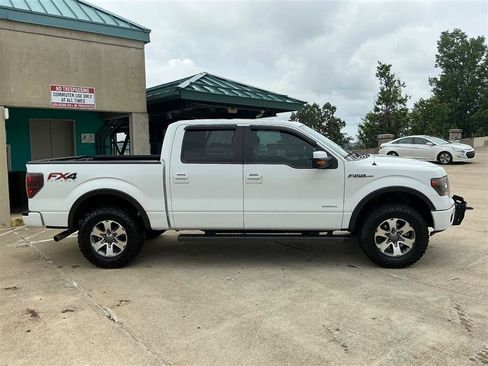 Used 2014 Ford F150 FX4 w/ Equipment Group 402A Luxury AWD/4WD image 8