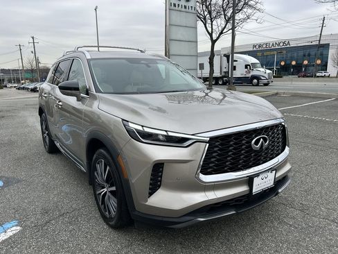 Certified 2024 INFINITI QX60 Sensory w/ Vision Package image 2