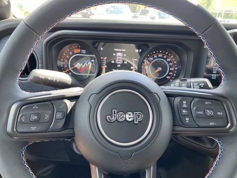 New 2026 Jeep Wrangler Unlimited Sport w/ Dual Top Group AWD/4WD image 15