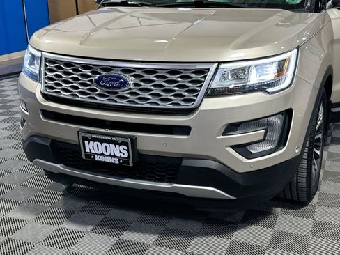 Used 2017 Ford Explorer Platinum image 42