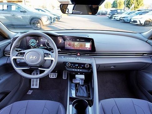 New 2026 Hyundai Elantra Sport FWD image 21