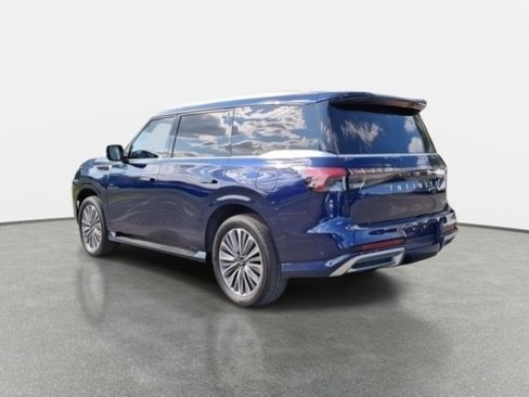 Used 2025 INFINITI QX80 Sensory image 6