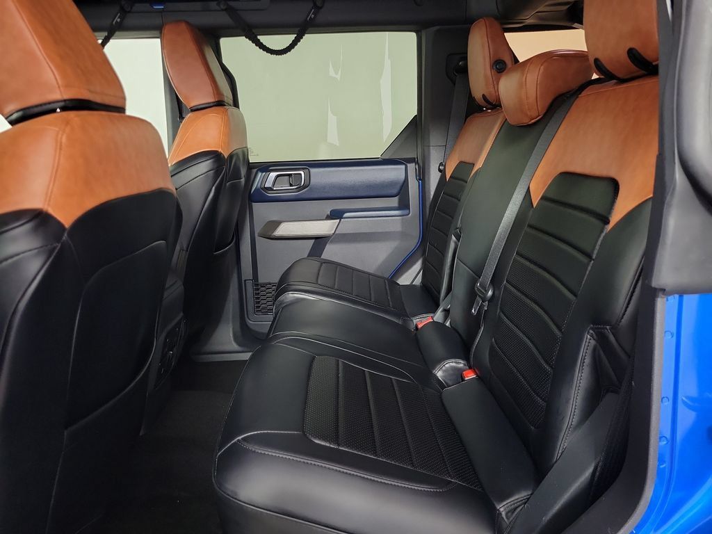 Used 2022 Ford Bronco Outer Banks AWD/4WD image 14