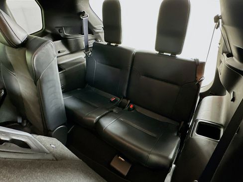 Used 2024 Mitsubishi Outlander SE image 28