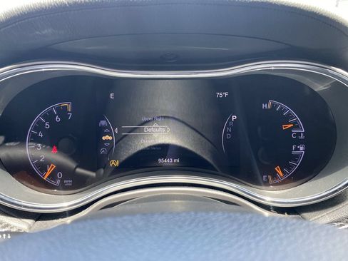 Used 2018 Jeep Grand Cherokee Overland RWD image 10