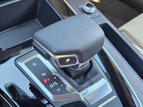 Used 2025 Audi Q5 e Premium Plus image 12