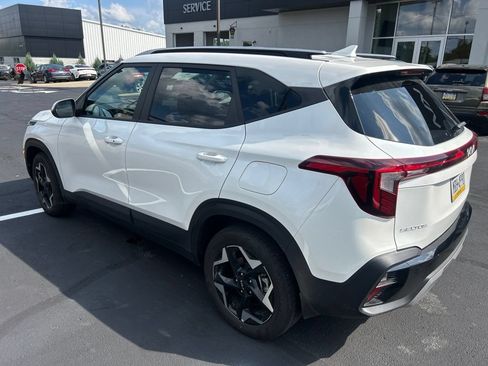 Certified 2025 Kia Seltos S AWD/4WD image 4