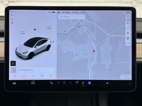 Used 2021 Tesla Model Y Performance image 28