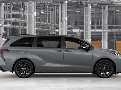 New 2026 Toyota Sienna XSE FWD image 14