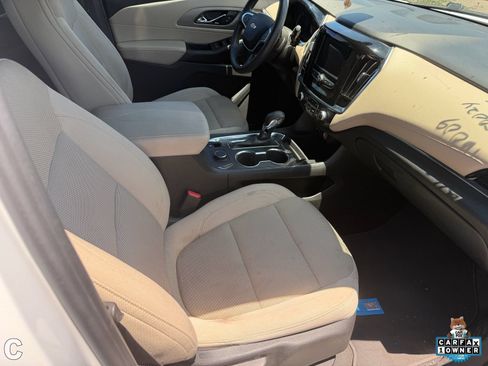Used 2023 Chevrolet Traverse LS w/ Safety Package FWD image 8