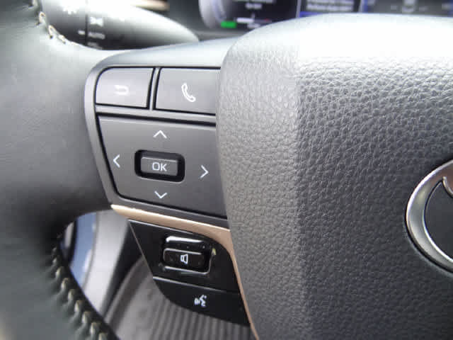 Certified 2026 Toyota Crown AWD/4WD image 16