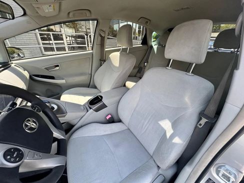 Used 2012 Toyota Prius Two FWD image 12