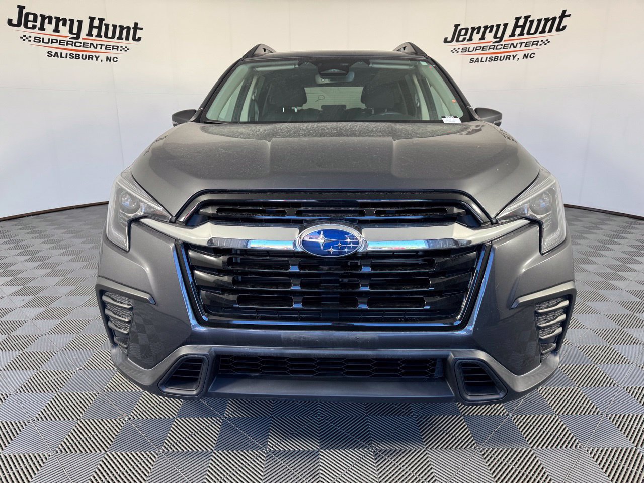 Used 2023 Subaru Ascent Premium w/ Convenience Package AWD/4WD image 4